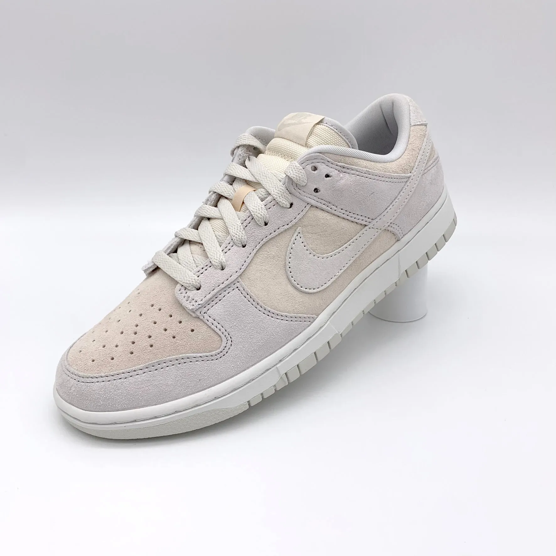 Dunk Low Premium Grey