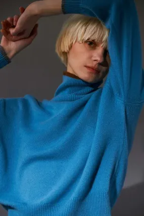 HANNES TURTLENECK SWEATER - LIGHT BLUE