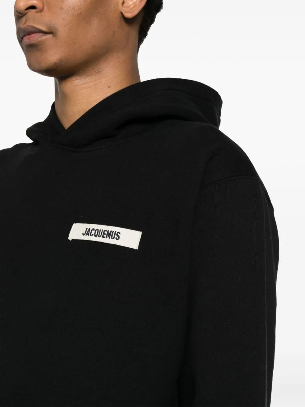 Jacquemus Le hoodie noir avec patch logo en gros grain