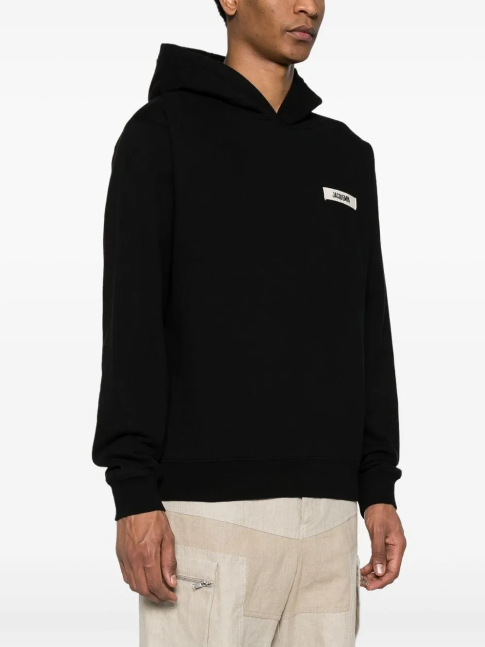 Jacquemus Le hoodie noir avec patch logo en gros grain