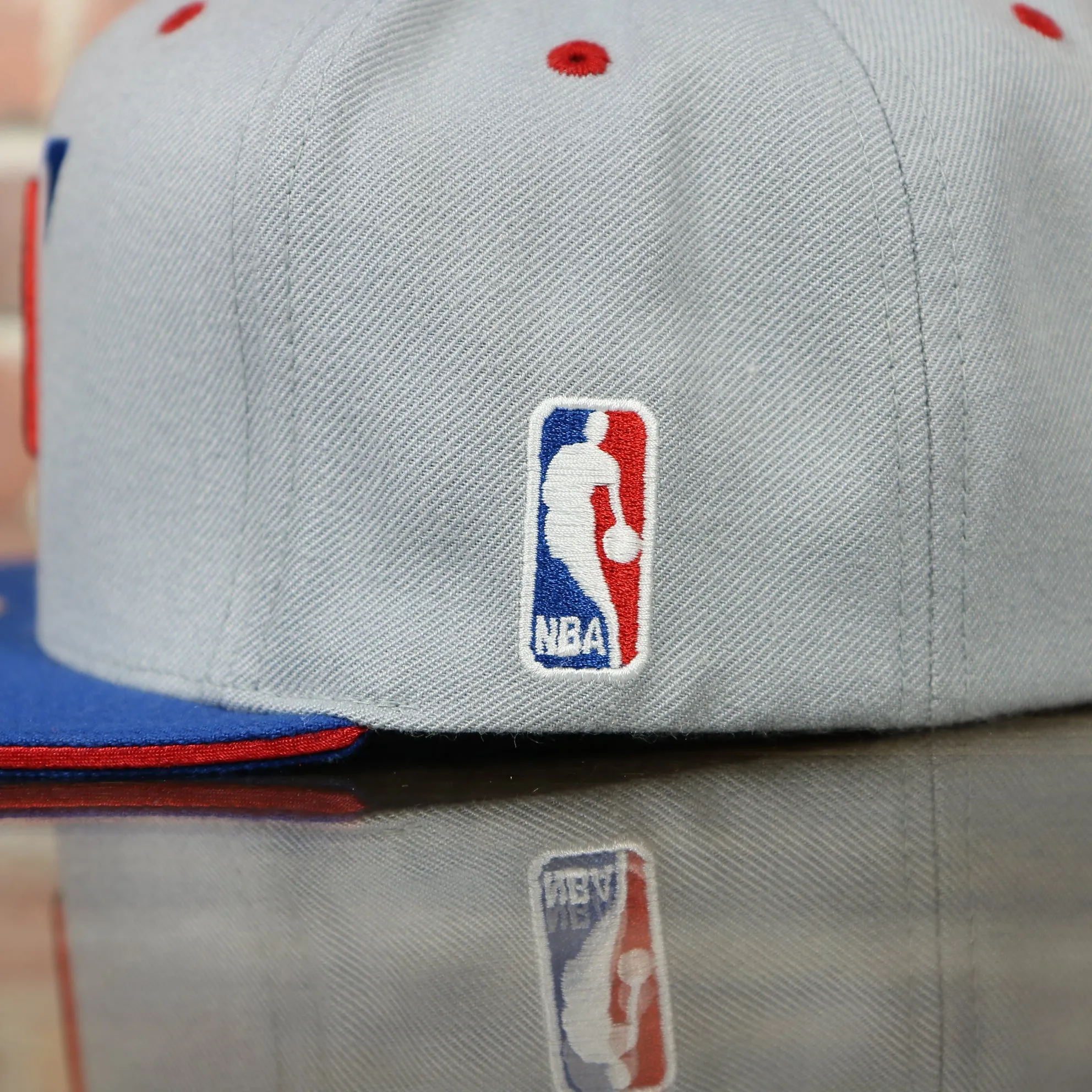 Los Angeles Clippers Vintage Logo Adjustable Snapback with Blue Under visor | Grey OSFM