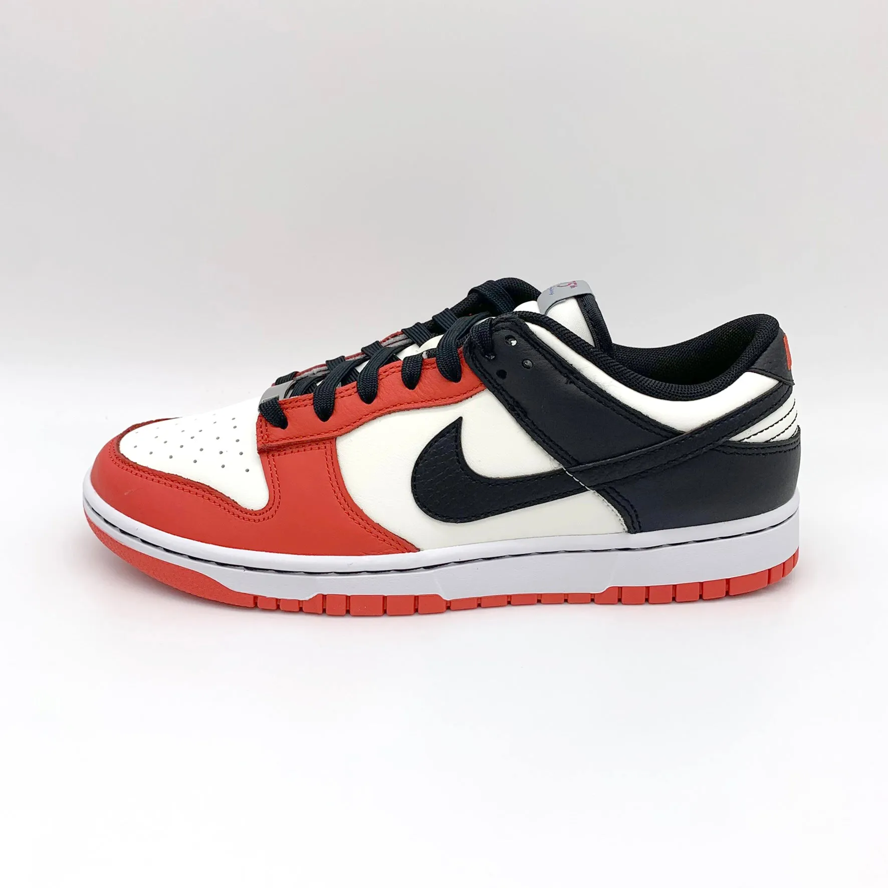 Nike Dunk Low EMB NBA 75th Anniversary Chicago