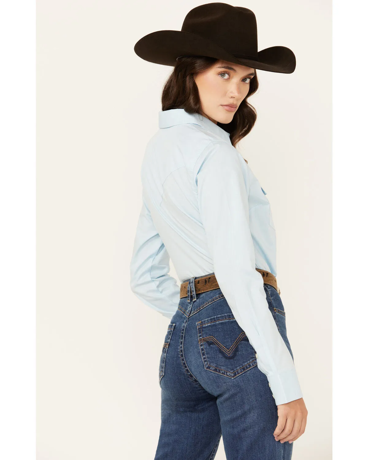 Product Name:  Wrangler Retro Women's Solid Long Sleeve Button-Down Stretch Western Shirt