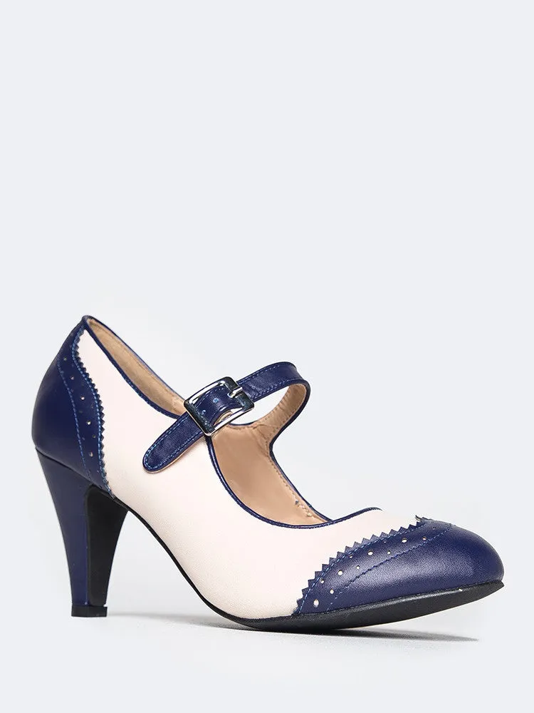 Round Toe Oxford Heel