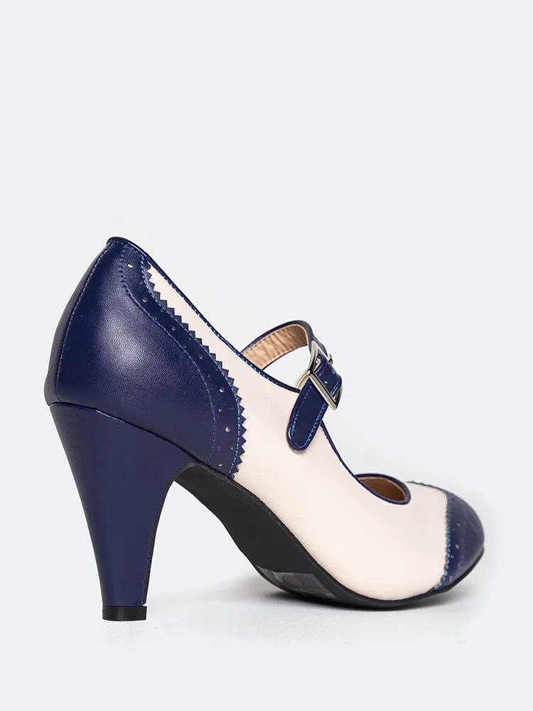 Round Toe Oxford Heel