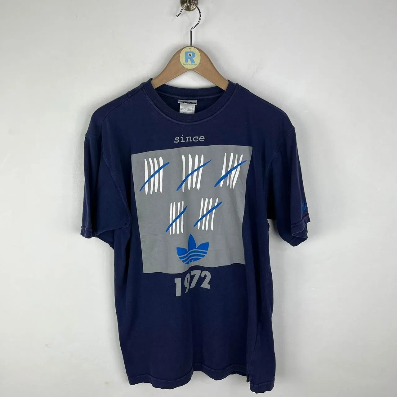 Vintage 90s Adidas T-Shirt (Medium)